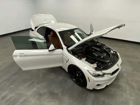 Used 2016 BMW M4 Convertible RWD image 56
