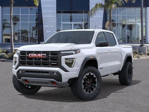 Used 2026 GMC Canyon AT4 w/ Technology Plus Package AWD/4WD image 6