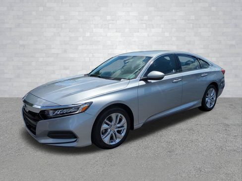 Used 2018 Honda Accord LX image 9