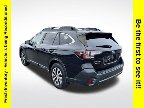Used 2021 Subaru Outback Premium AWD/4WD image 3