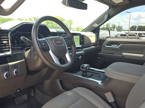 Used 2023 GMC Sierra 1500 SLT w/ SLT Premium Package AWD/4WD image 25