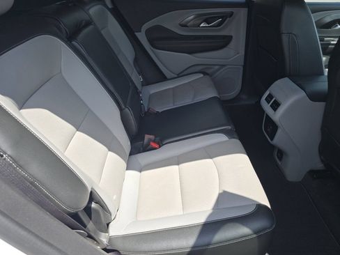 Used 2024 GMC Terrain SLT FWD image 21