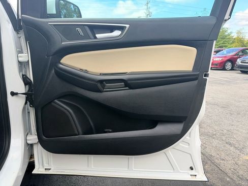 Used 2016 Ford Edge SEL w/ Equipment Group 201A image 30