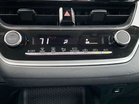 Used 2024 Toyota Corolla LE image 21