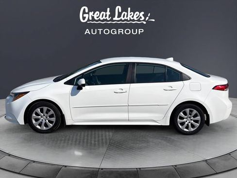 Used 2023 Toyota Corolla LE w/ Carpet Mat Package (TMS) FWD image 2