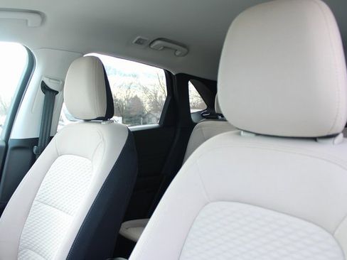 Used 2022 Ford Escape SE w/ Cold Weather Package image 14