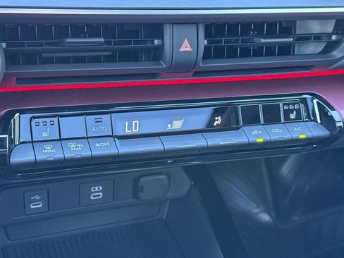 New 2026 Toyota Prius Plug-In Hybrid image 19