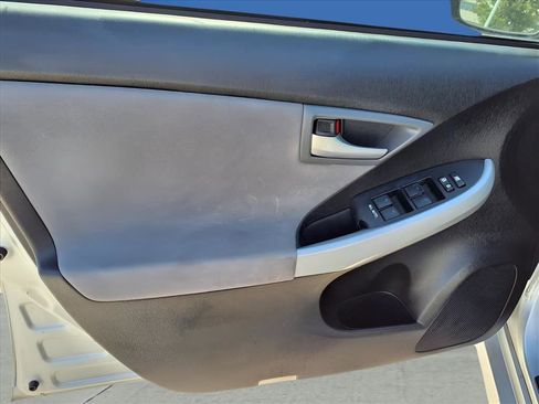 Used 2013 Toyota Prius Two image 13
