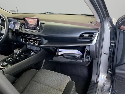 Used 2023 Nissan Rogue SV AWD/4WD image 29