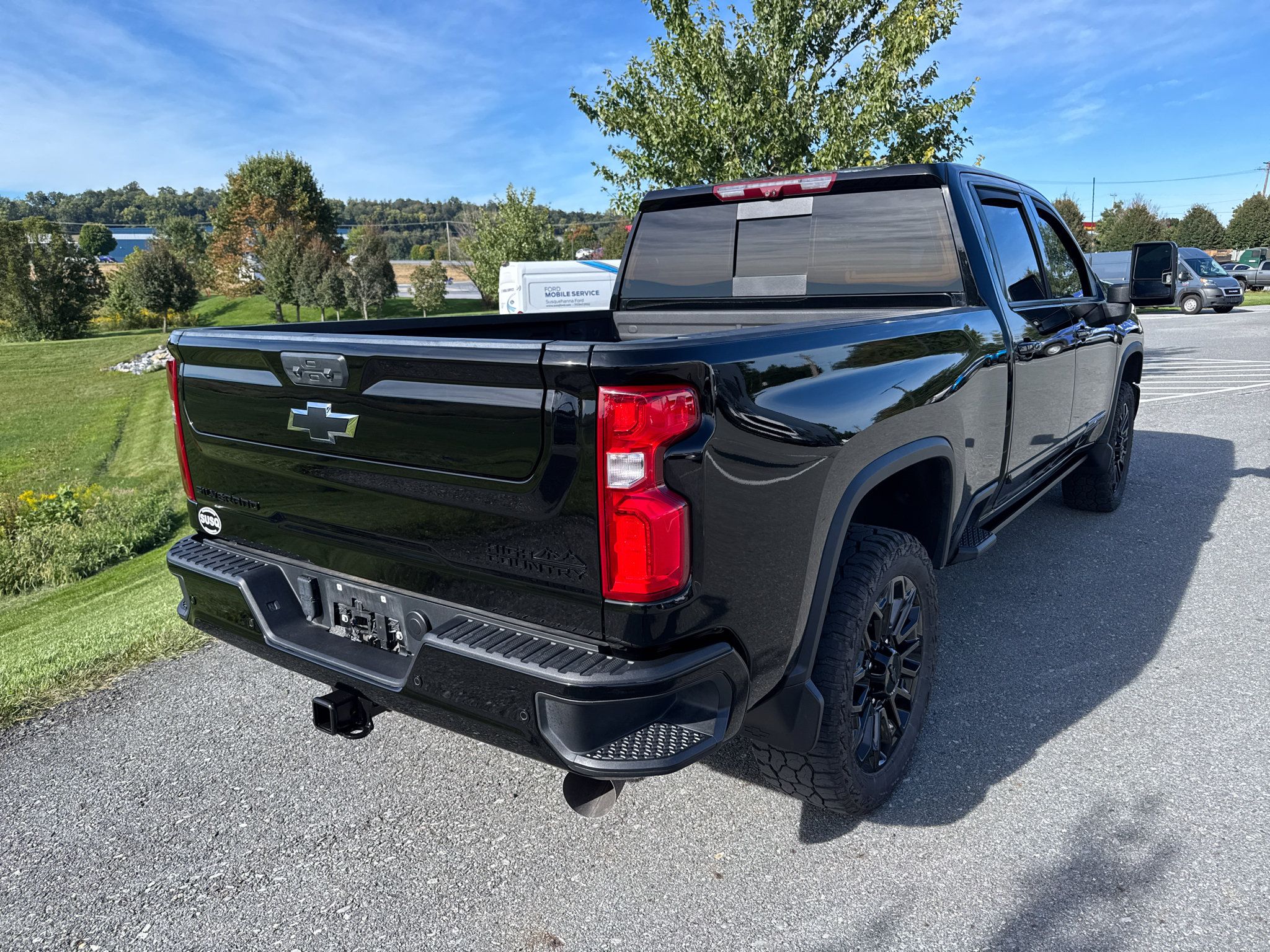 Used 2024 Chevrolet Silverado 2500 High Country w/ High Country Premium Package AWD/4WD image 20