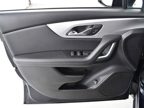 Used 2021 Chevrolet Blazer LT image 25