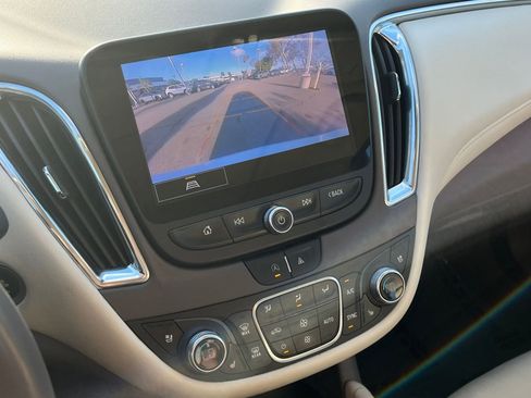 Used 2024 Chevrolet Malibu LT image 17