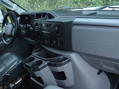 Used 2015 Ford E-350 and Econoline 350 Super Duty w/ Power Windows & Locks Group RWD image 13