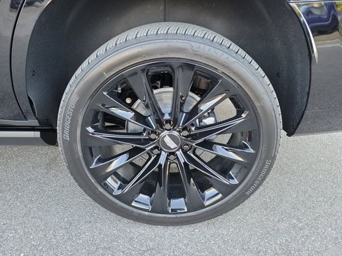 New 2026 Cadillac Escalade Platinum Sport w/ LPO, ONYX Package image 25