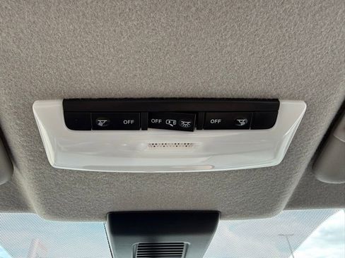 New 2025 Nissan Kicks Play S image 31