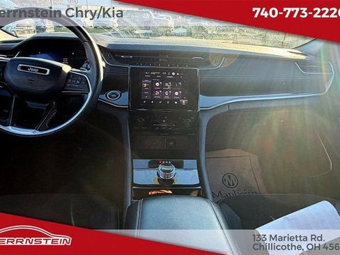 Used 2022 Jeep Grand Cherokee Altitude image 6