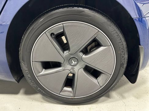 Used 2023 Tesla Model 3 Long Range AWD/4WD image 59