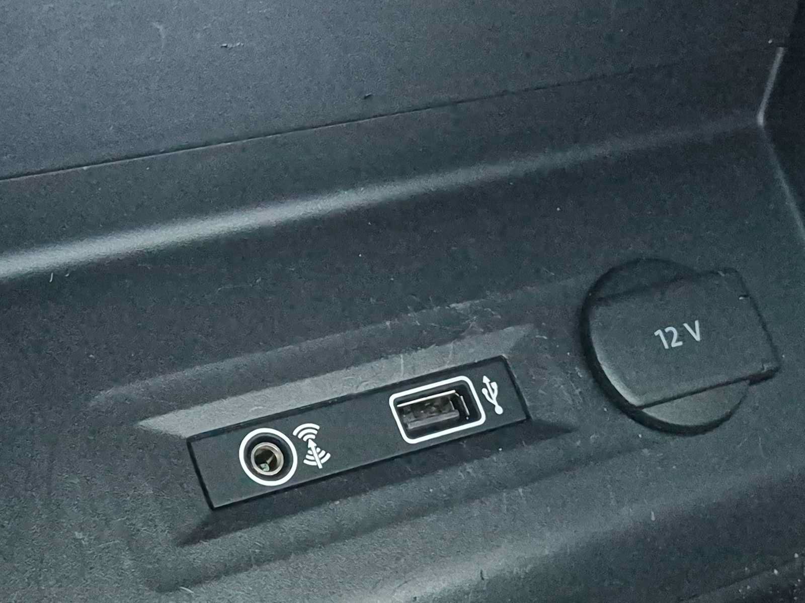 Used 2019 Volkswagen Atlas SEL R-Line AWD/4WD image 29