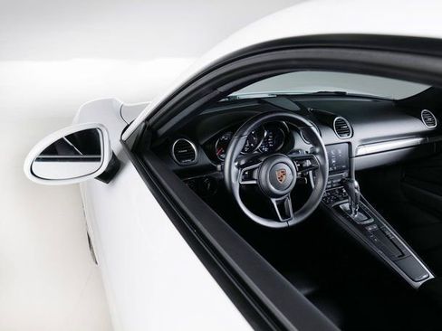 Used 2018 Porsche 718 Cayman image 19