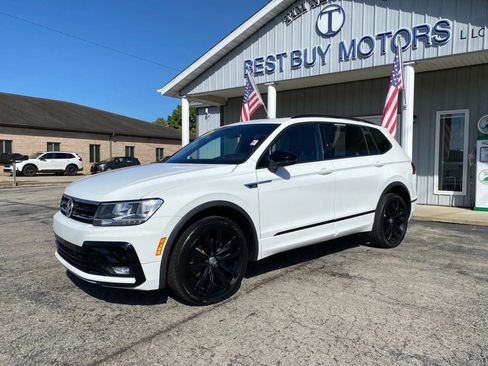 Used 2020 Volkswagen Tiguan SE R-Line image 32