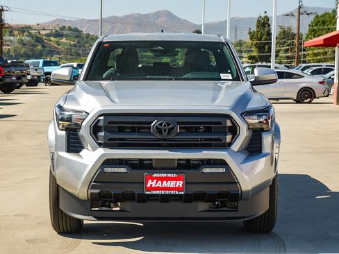 New 2026 Toyota Tacoma SR5 AWD/4WD image 2