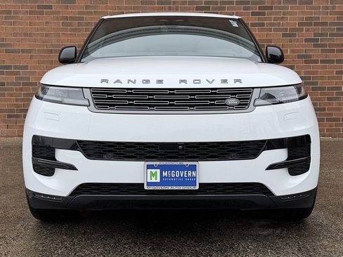 Used 2025 Land Rover Range Rover Sport SE image 10