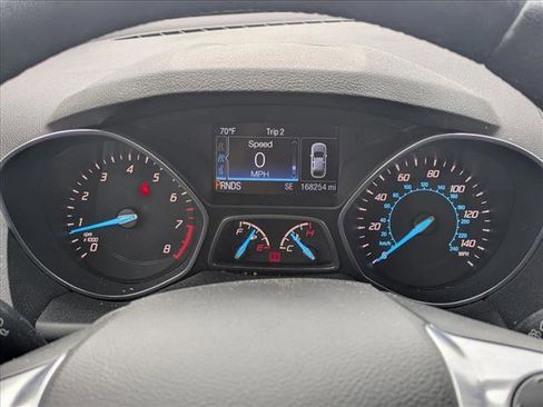 Used 2016 Ford Escape Titanium image 10