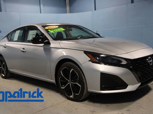 Used 2023 Nissan Altima 2.5 SR w/ SR Premium Package AWD/4WD image 1