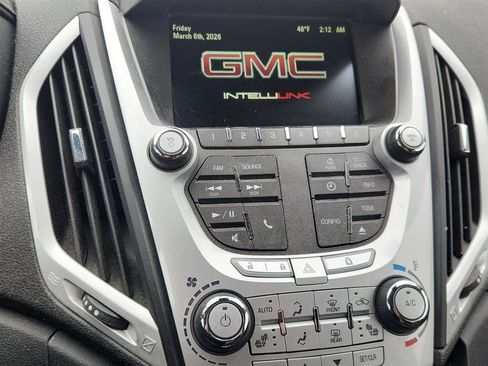 Used 2015 GMC Terrain SLE image 17