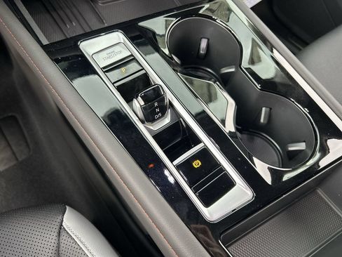 New 2026 Volkswagen Atlas Peak Edition AWD/4WD image 26