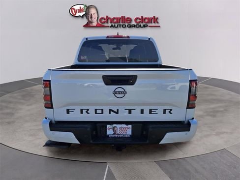 New 2026 Nissan Frontier SV w/ Tow Package image 5