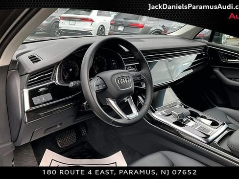 Used 2023 Audi Q7 2.0T Premium w/ Convenience Package AWD/4WD image 11