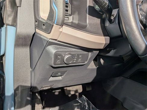 Used 2022 Ford Bronco Wildtrak image 15