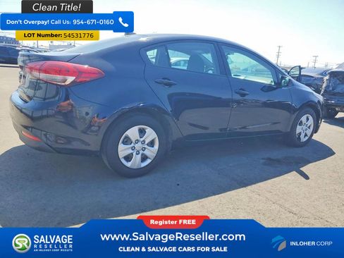 Used 2017 Kia Forte LX FWD image 4