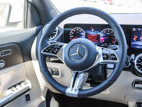 New 2026 Mercedes-Benz GLA 250 4MATIC image 16