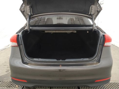 Used 2017 Kia Forte LX w/ LX Popular Package image 29