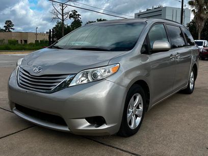 Used 2015 Toyota Sienna LE