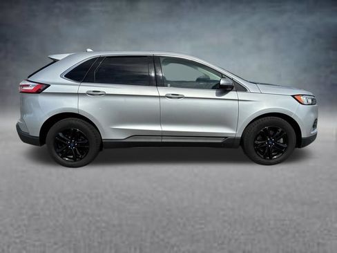 Used 2019 Ford Edge SEL w/ Equipment Group 201A AWD/4WD image 7