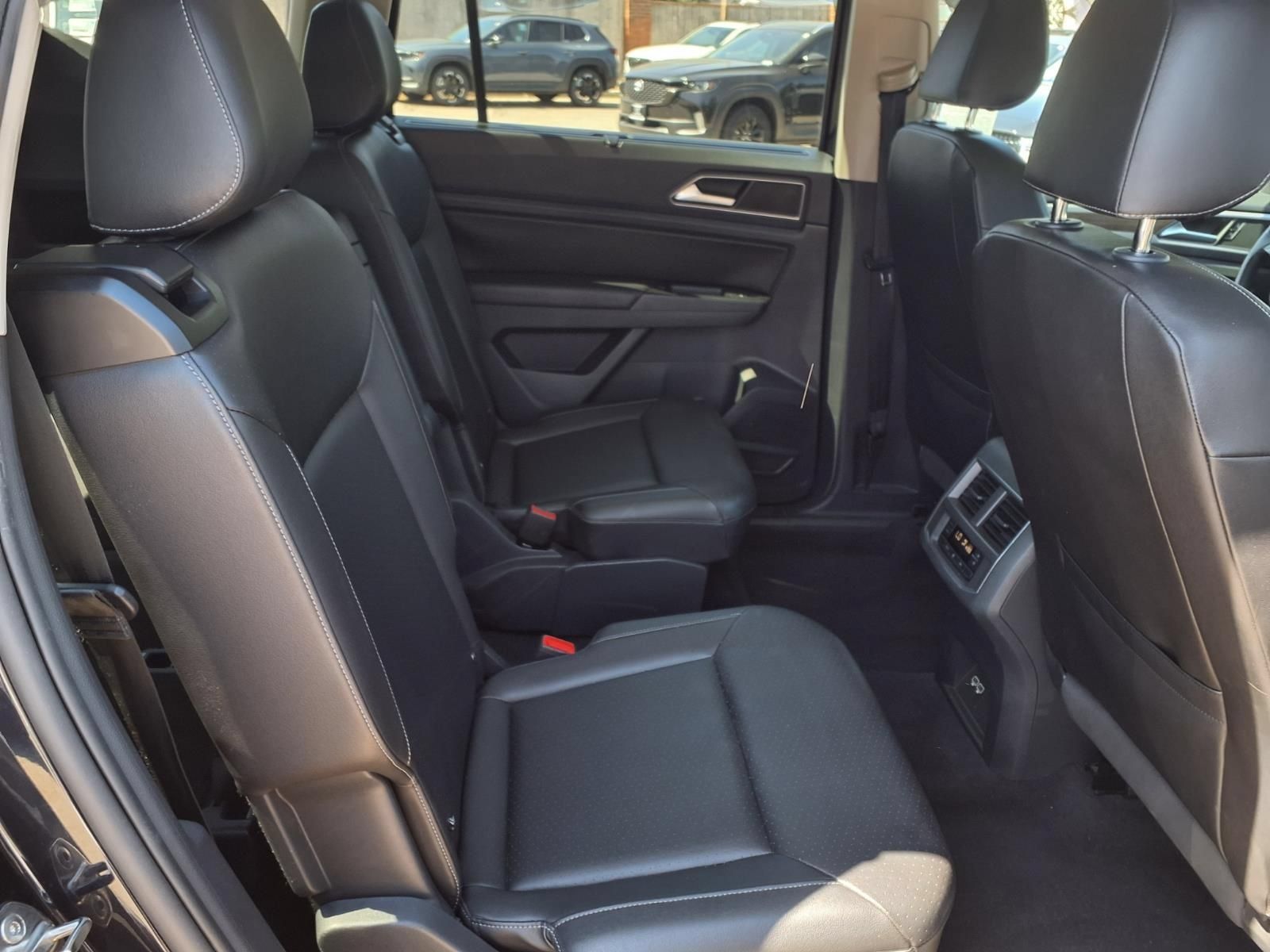 Used 2018 Volkswagen Atlas SEL AWD/4WD image 23