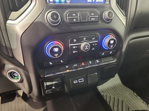 Certified 2021 Chevrolet Silverado 1500 RST image 10