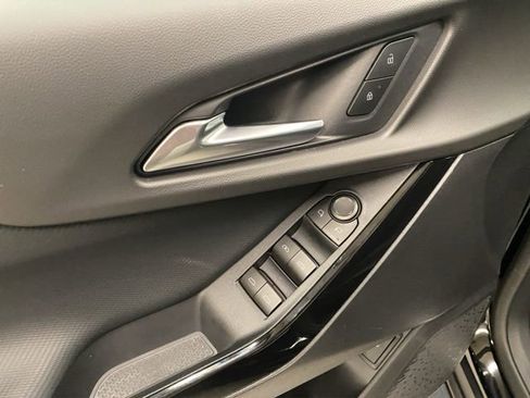 New 2026 Chevrolet Equinox LT w/ Convenience Package II image 11