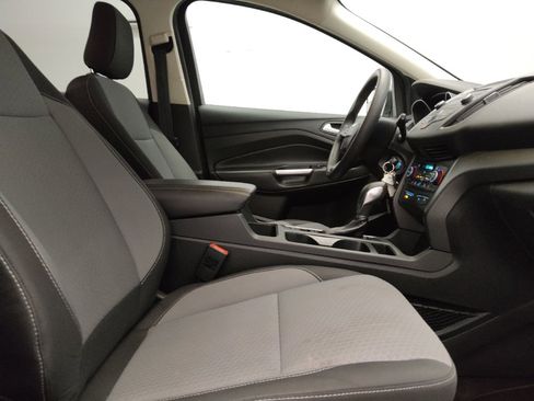 Used 2018 Ford Escape SE FWD image 21