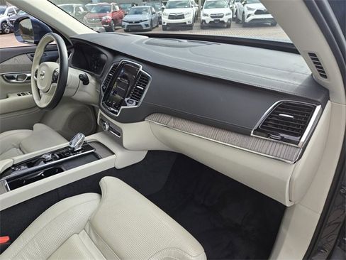 Used 2022 Volvo XC90 T8 Inscription w/ Advanced Package image 20