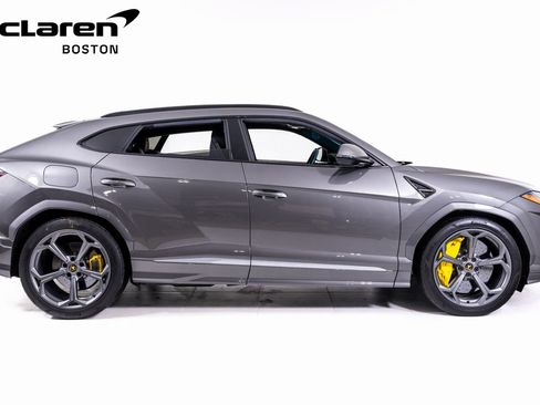 Used 2021 Lamborghini Urus AWD/4WD image 6