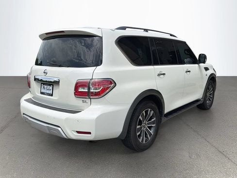 Used 2017 Nissan Armada SL w/ Interior Lighting Package AWD/4WD image 4