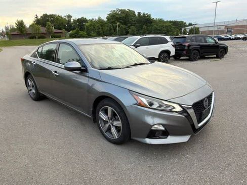 Used 2019 Nissan Altima 2.5 SV AWD/4WD image 3