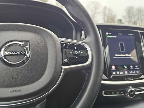 Certified 2025 Volvo V60 B5 Cross Country Plus AWD/4WD image 35