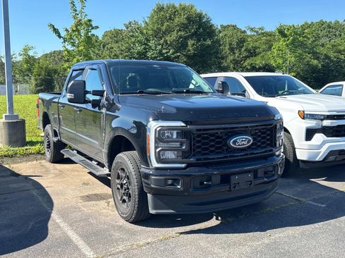 Used 2024 Ford F250 XL w/ STX Appearance Package AWD/4WD image 2