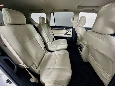 Used 2023 Lexus GX 460 Premium AWD/4WD image 29