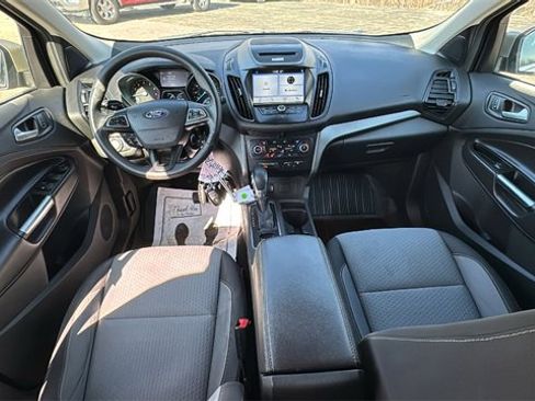 Certified 2018 Ford Escape SE w/ SE Sync 3 Package image 11